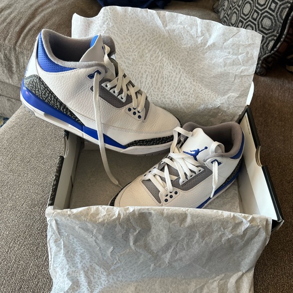 Air Jordan Retro 3 ‘Racer Blue’ - Picture 1 of 8